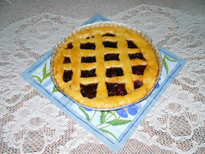 пирог из сдобного теста с вишневой начинкой